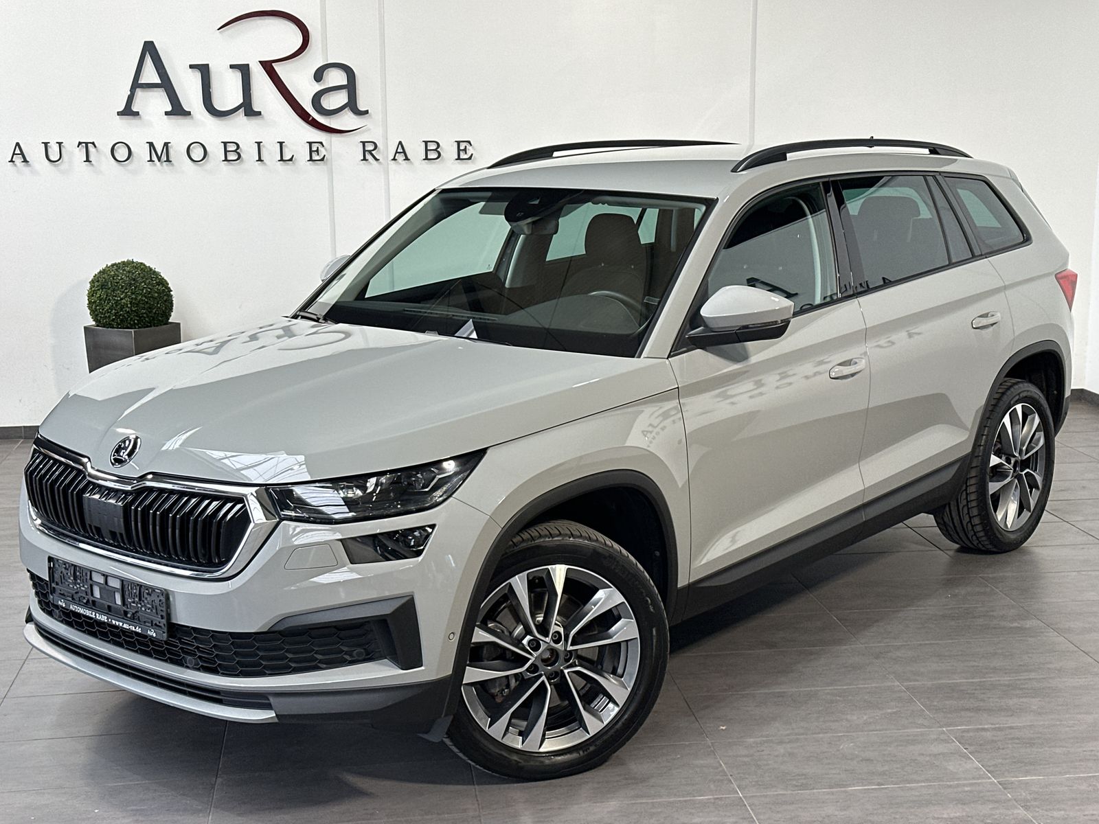 SKODA Kodiaq 2.0 TDI DSG Tour 4x4 / 147 kW