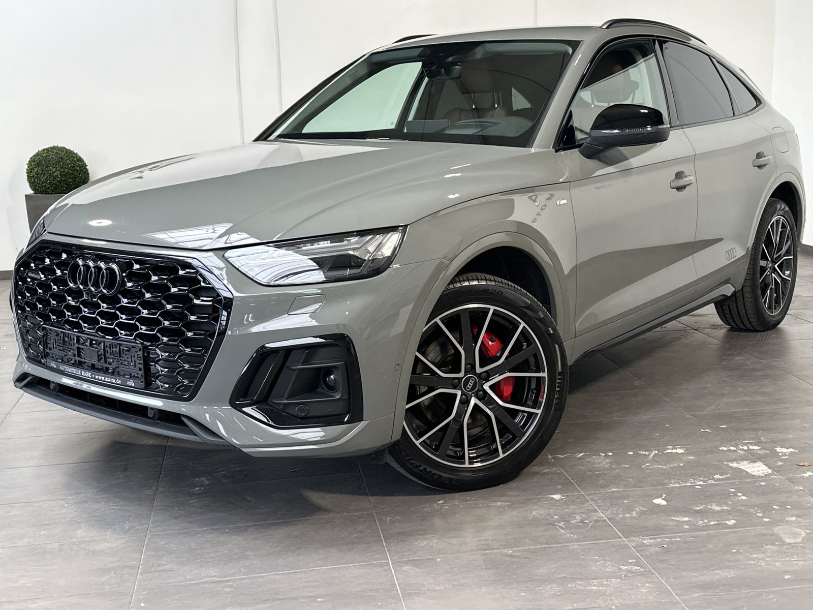 Audi Q5 55 TFSIe Edition One / 270kW